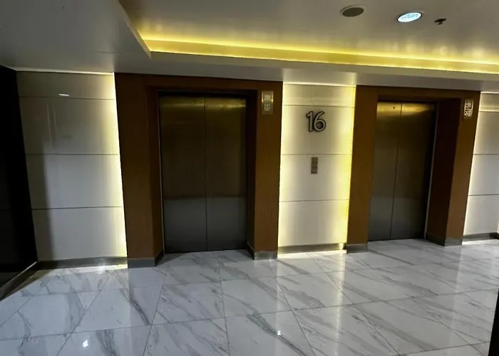 Mall Of Near Airport Shore 3 * Manila